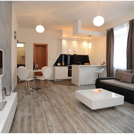 זאדאר Guest House D&G -I Apartment & Room מראה חיצוני תמונה