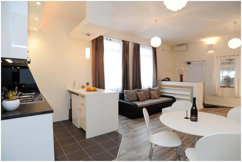 זאדאר Guest House D&G -I Apartment & Room מראה חיצוני תמונה